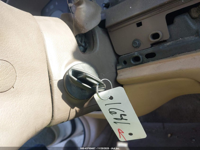 1997 Mercury Grand Marquis Gs VIN: 2MELM74W0VX627572 Lot: 43780487