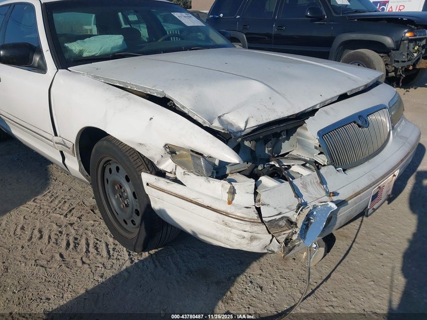 1997 Mercury Grand Marquis Gs VIN: 2MELM74W0VX627572 Lot: 43780487