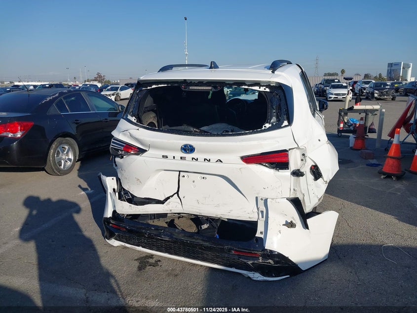 2021 Toyota Sienna Xse VIN: 5TDDRKEC8MS016097 Lot: 43780501