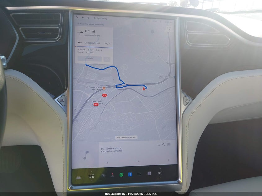 2017 Tesla Model S 60/75 VIN: 5YJSA1E15HF196771 Lot: 43780515