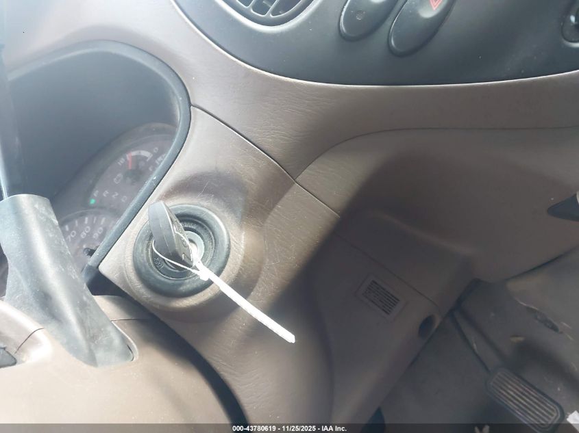 2002 Toyota Sequoia Sr5 VIN: 5TDZT34A52S128205 Lot: 43780619