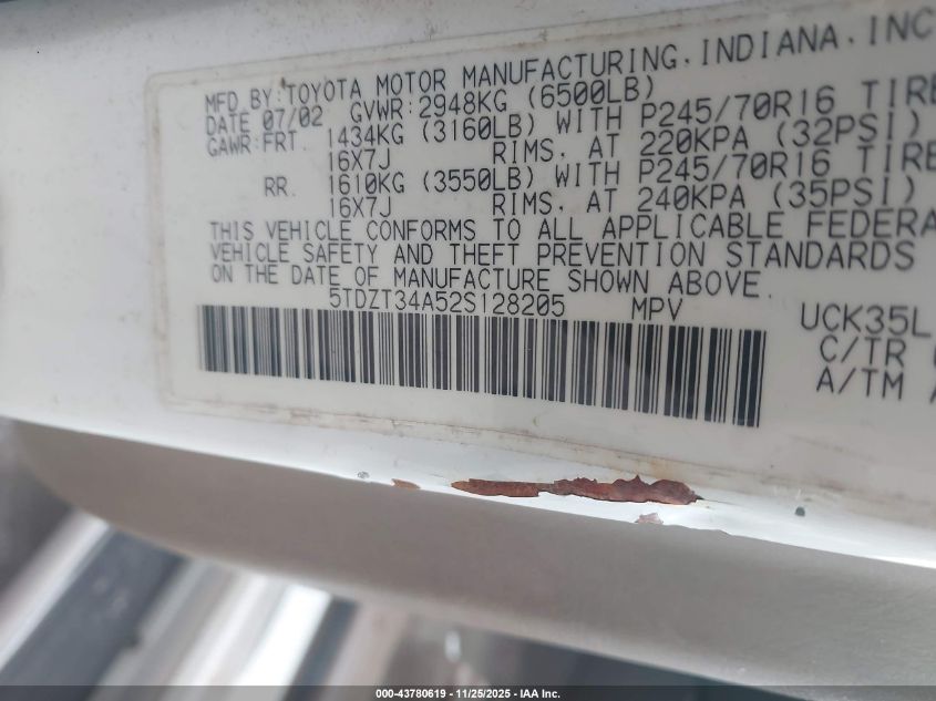 2002 Toyota Sequoia Sr5 VIN: 5TDZT34A52S128205 Lot: 43780619