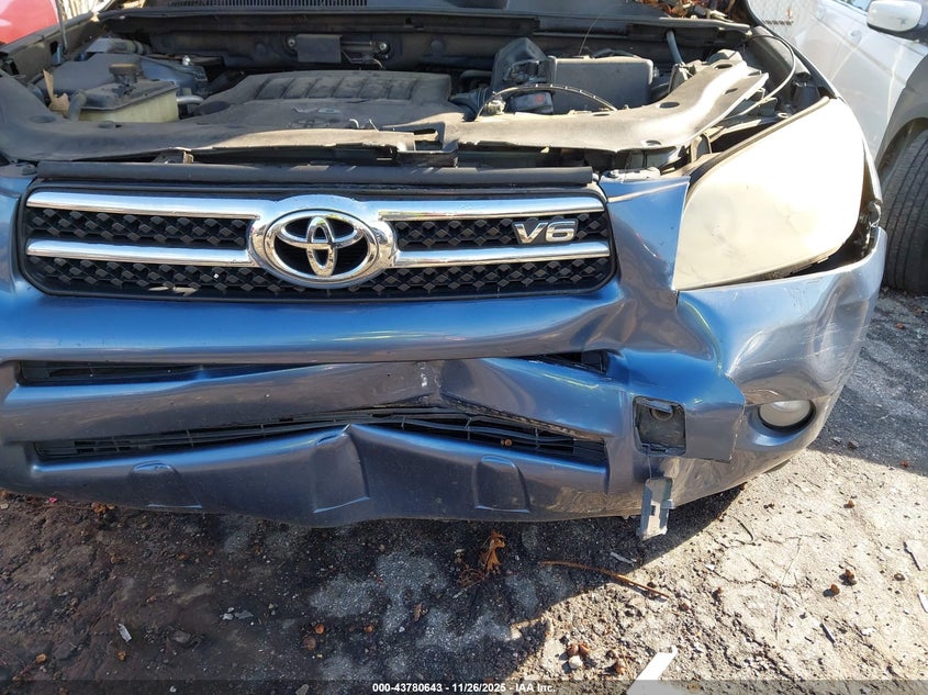 2007 Toyota Rav4 Limited V6 VIN: JTMZK31V275007946 Lot: 43780643