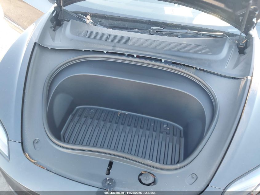 2025 Tesla Model 3 Long Range Rear-Wheel Drive/Standard VIN: 5YJ3E1EA4SF062494 Lot: 43780650