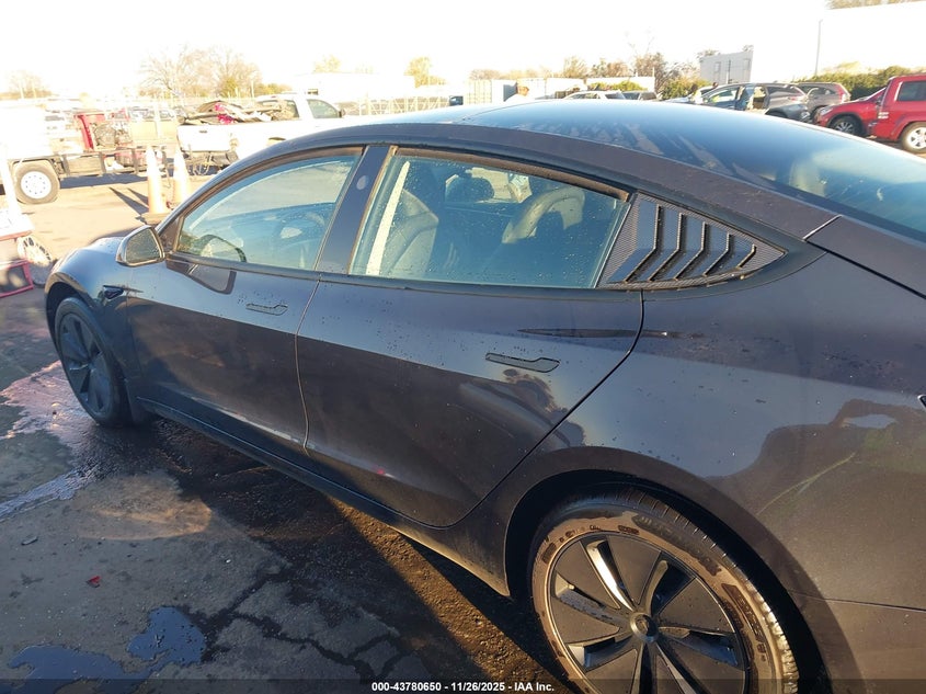 2025 Tesla Model 3 Long Range Rear-Wheel Drive/Standard VIN: 5YJ3E1EA4SF062494 Lot: 43780650