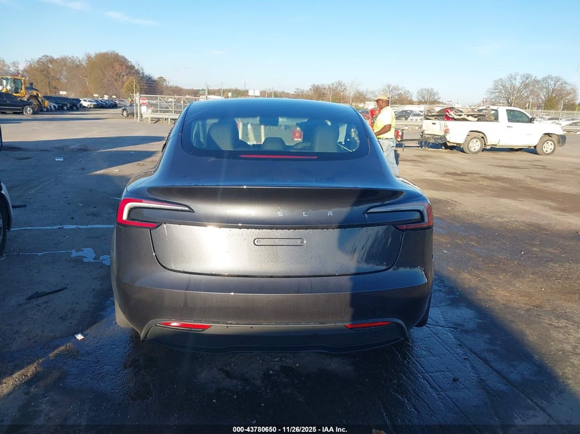 2025 Tesla Model 3 Long Range Rear-Wheel Drive/Standard VIN: 5YJ3E1EA4SF062494 Lot: 43780650