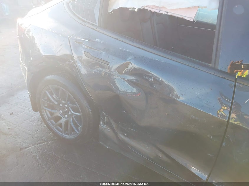 2025 Tesla Model 3 Long Range Rear-Wheel Drive/Standard VIN: 5YJ3E1EA4SF062494 Lot: 43780650