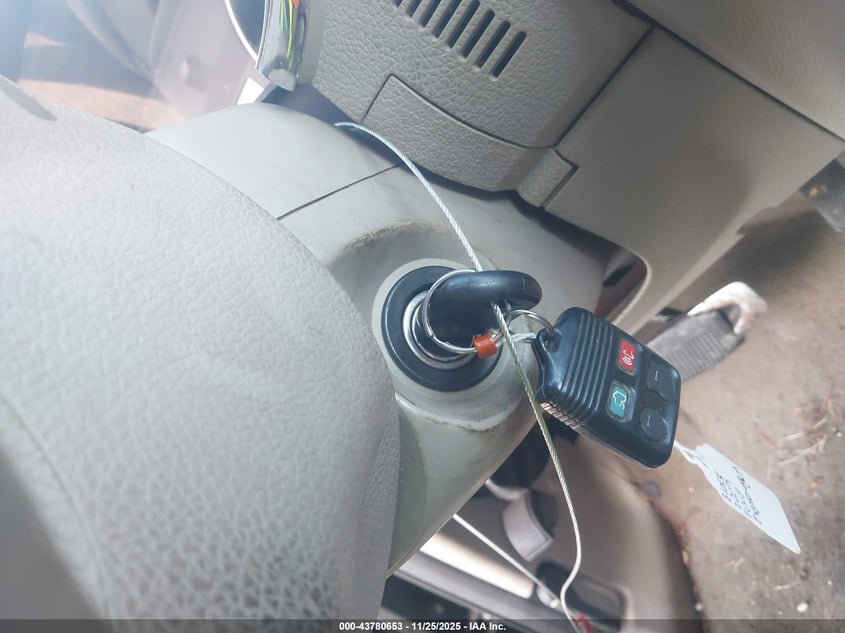 2007 Ford Explorer Xlt VIN: 1FMEU63E77UB42977 Lot: 43780653