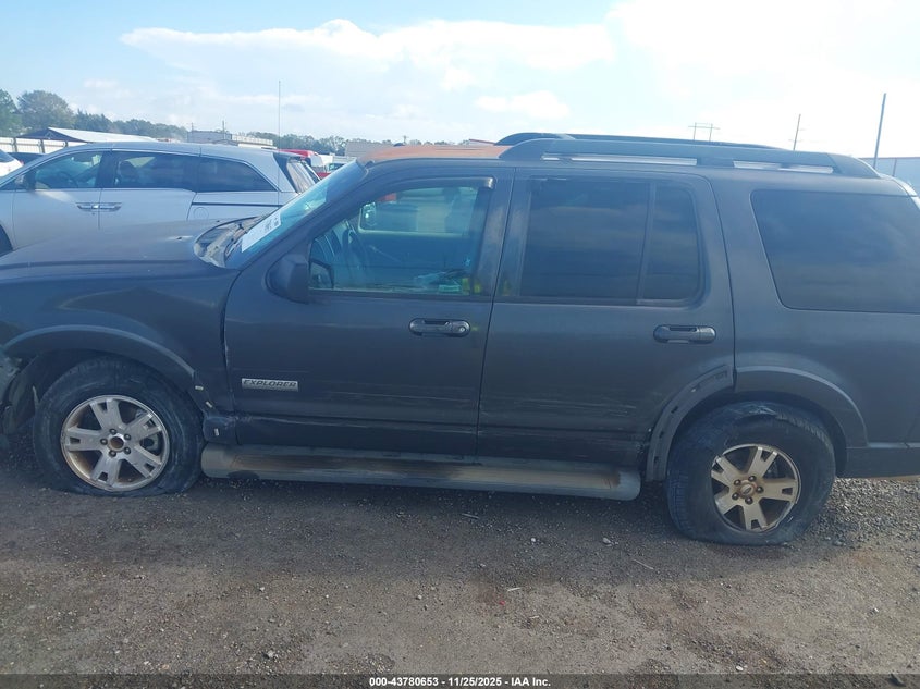 2007 Ford Explorer Xlt VIN: 1FMEU63E77UB42977 Lot: 43780653