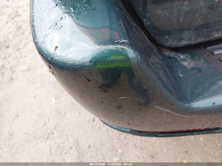 2001 Toyota Sequoia Limited V8 VIN: 5TDBT48AX1S018086 Lot: 43780663