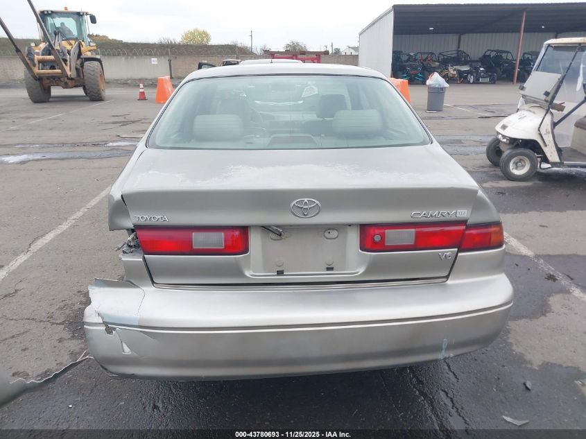 1998 Toyota Camry Xle V6 VIN: JT2BF28K5W0086495 Lot: 43780693