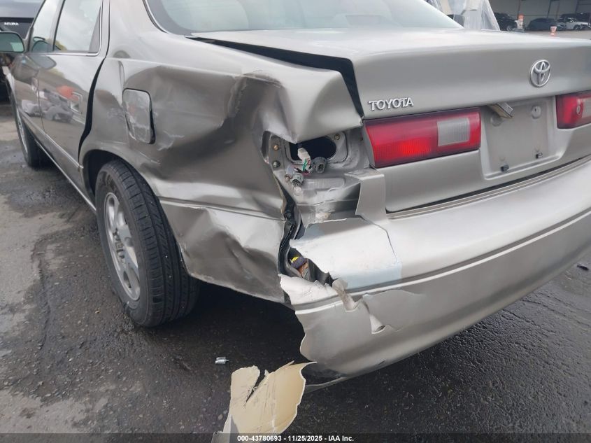 1998 Toyota Camry Xle V6 VIN: JT2BF28K5W0086495 Lot: 43780693