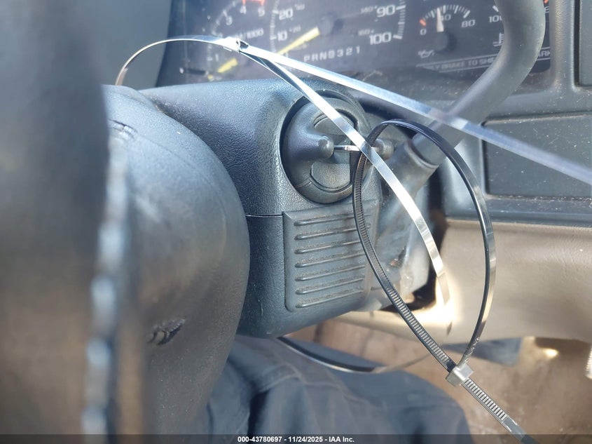 1995 GMC Sierra C1500 VIN: 2GTEC19K1S1535465 Lot: 43780697