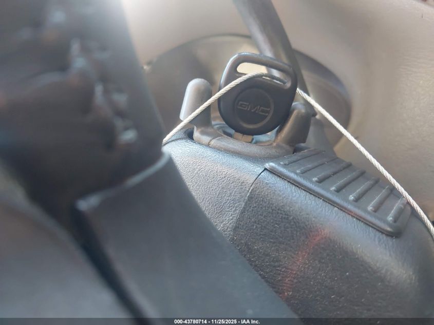 2002 GMC Safari Sle VIN: 1GKDM19X72B511888 Lot: 43780714