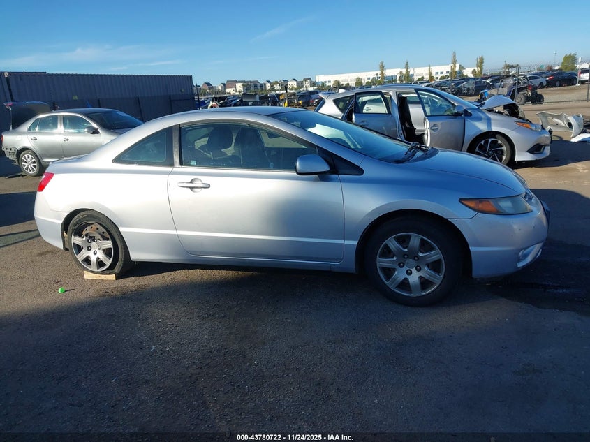 2008 Honda Civic Lx VIN: 2HGFG12638H545373 Lot: 43780722