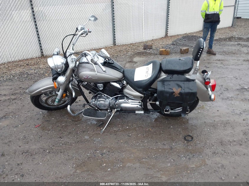 2002 Yamaha Xvs1100 A VIN: JYAVP11E82A022371 Lot: 43780723