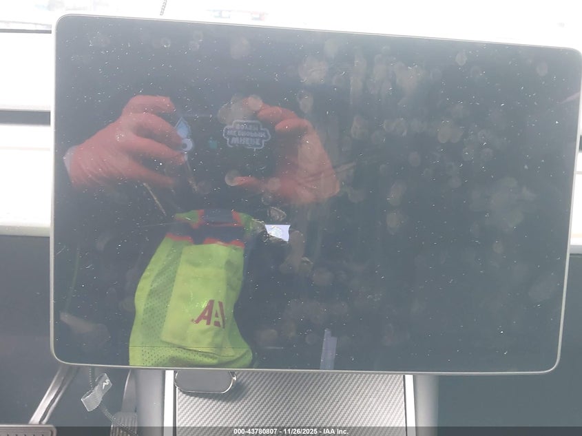 2020 Tesla Model Y Long Range Dual Motor All-Wheel Drive VIN: 5YJYGDEE7LF047686 Lot: 43780807