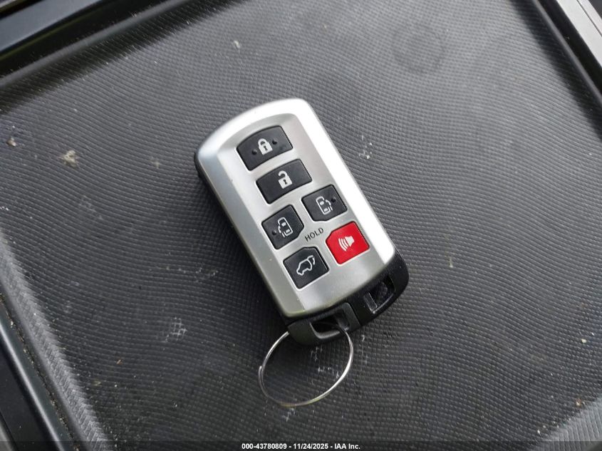 2015 Toyota Sienna Xle 8 Passenger VIN: 5TDYK3DC4FS606152 Lot: 43780809