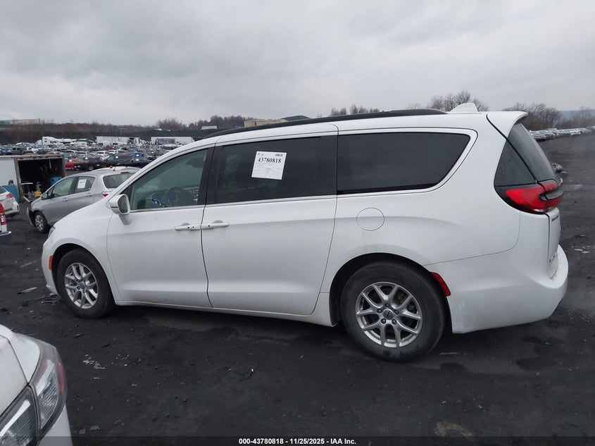 2022 Chrysler Pacifica Touring L VIN: 2C4RC1BG8NR194417 Lot: 43780818