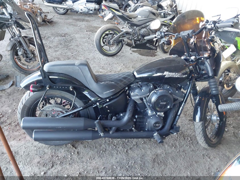 2018 Harley-Davidson Fxbb Street Bob VIN: 1HD1YJJ33JC079853 Lot: 43780839
