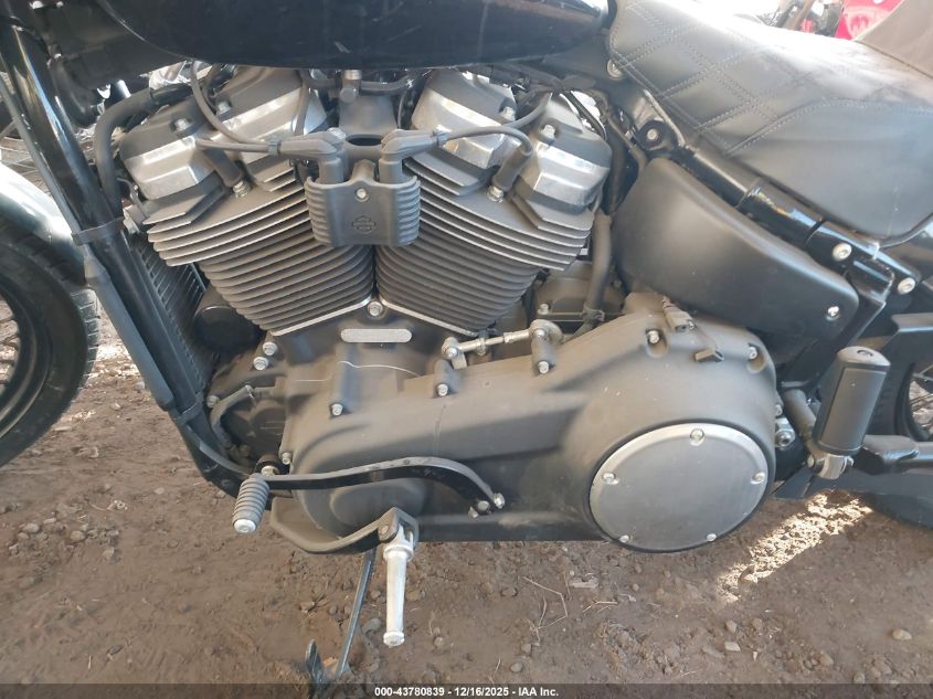 2018 Harley-Davidson Fxbb Street Bob VIN: 1HD1YJJ33JC079853 Lot: 43780839