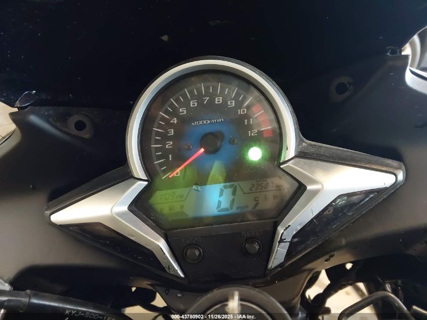 2011 Honda Cbr250 R VIN: MLHMC4118B5003030 Lot: 43780902