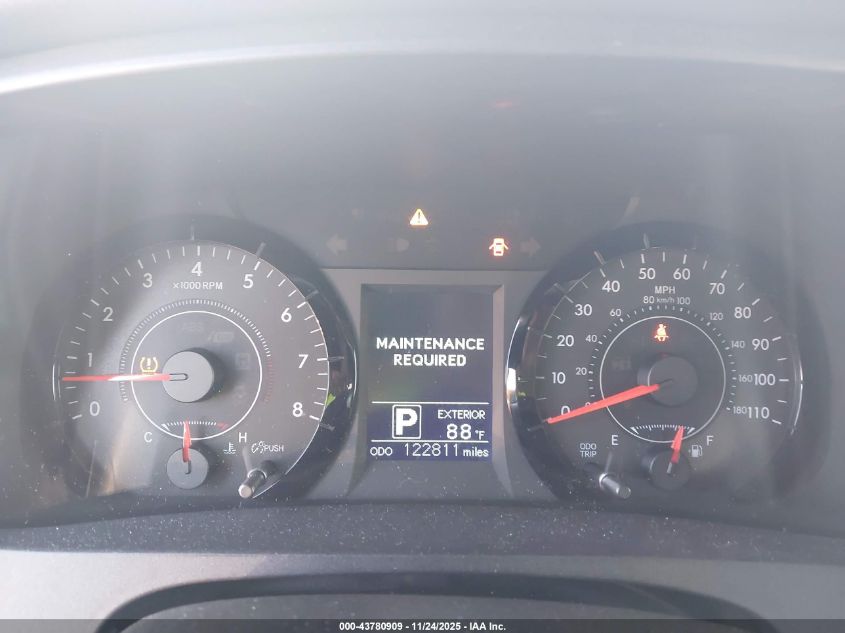 2017 Toyota Sienna Le 8 Passenger VIN: 5TDKZ3DC4HS886286 Lot: 43780909