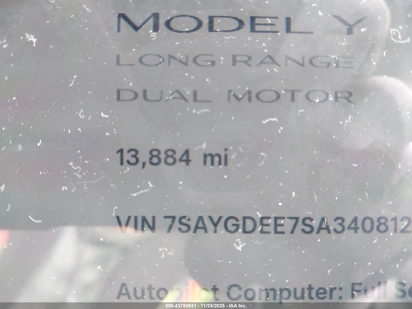 2025 Tesla Model Y Long Range Dual Motor All-Wheel Drive VIN: 7SAYGDEE7SA340812 Lot: 43780931