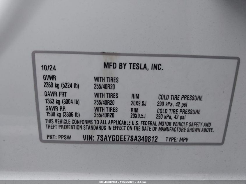 2025 Tesla Model Y Long Range Dual Motor All-Wheel Drive VIN: 7SAYGDEE7SA340812 Lot: 43780931
