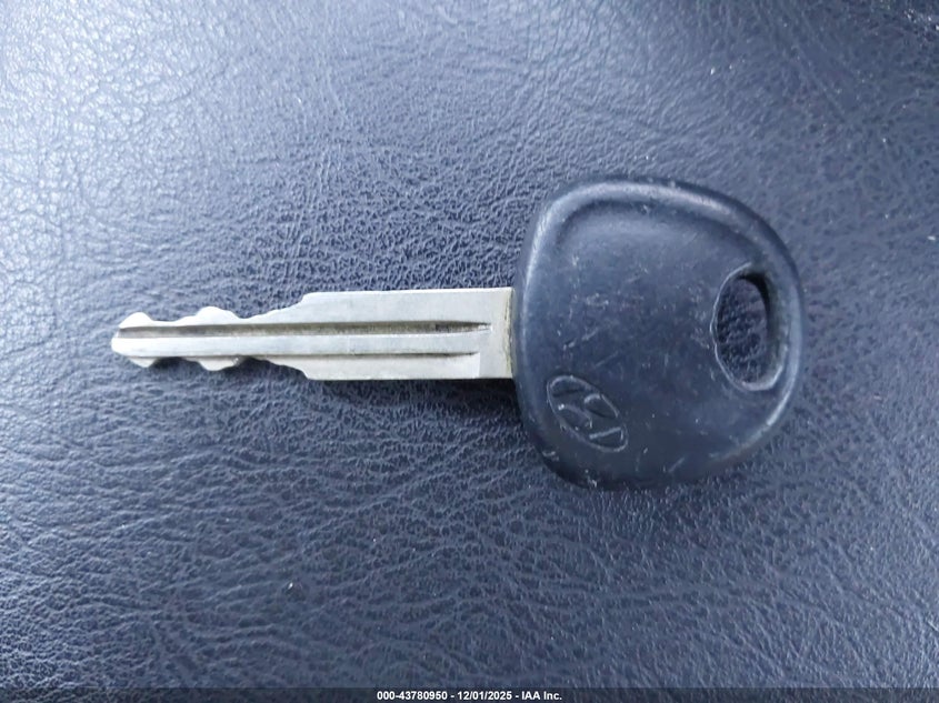 KMHHN66F38U295744 2008 HYUNDAI TIBURON photo no. 11
