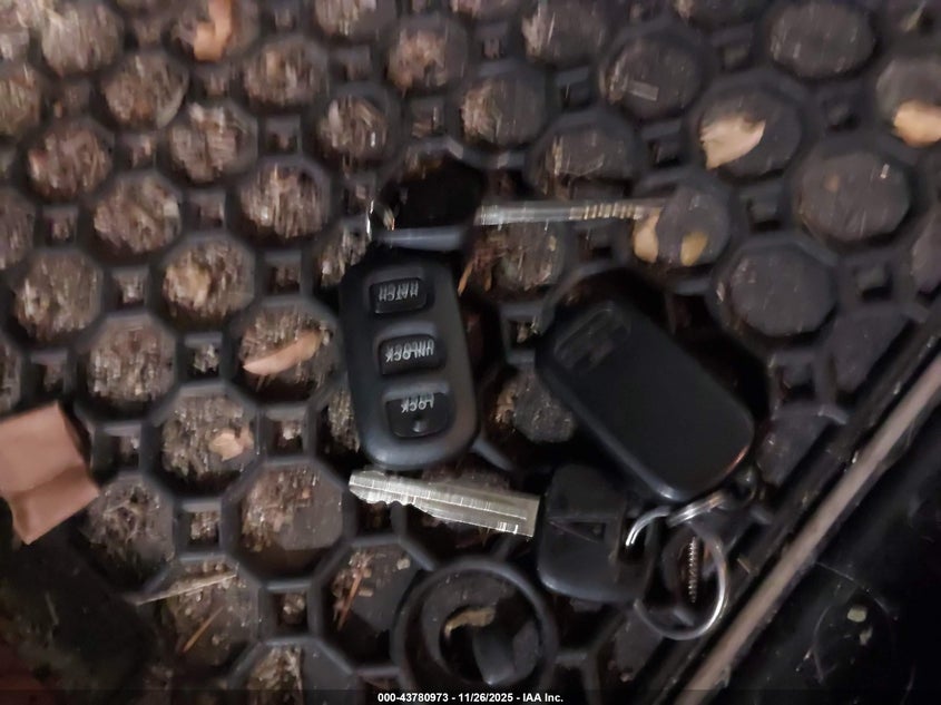 2003 Pontiac Vibe VIN: 5Y2SL64863Z403791 Lot: 43780973