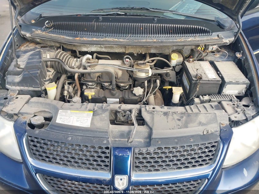 2002 Dodge Grand Caravan Es VIN: 2B4GP54L12R563642 Lot: 43780978