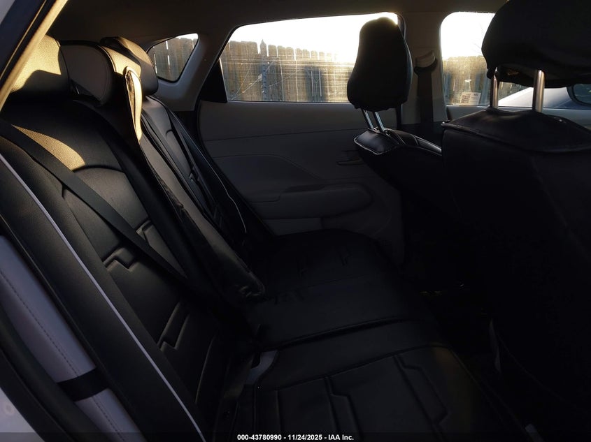 2024 Hyundai Kona Se VIN: KM8HACAB8RU116050 Lot: 43780990