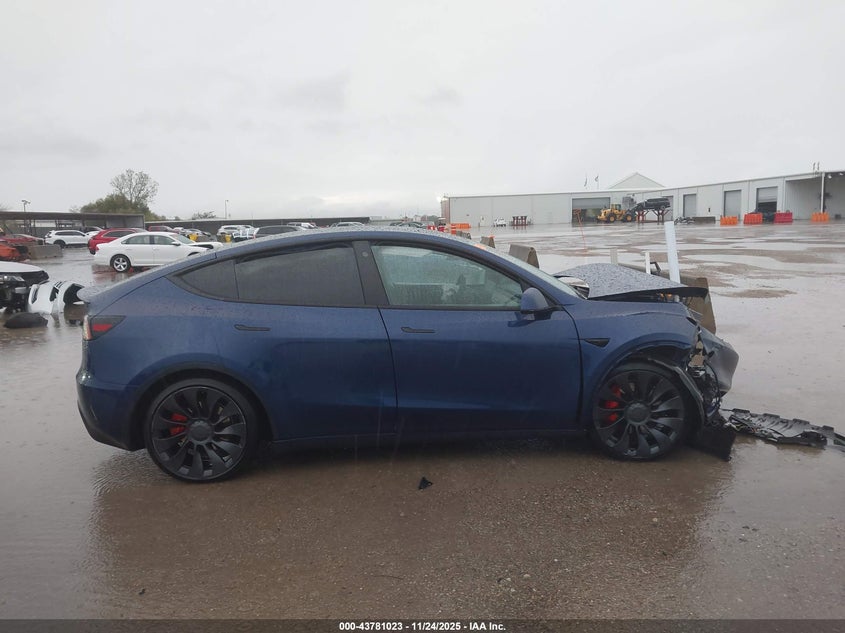 2023 Tesla Model Y Performance Dual Motor All-Wheel Drive VIN: 7SAYGDEF4PF583805 Lot: 43781023
