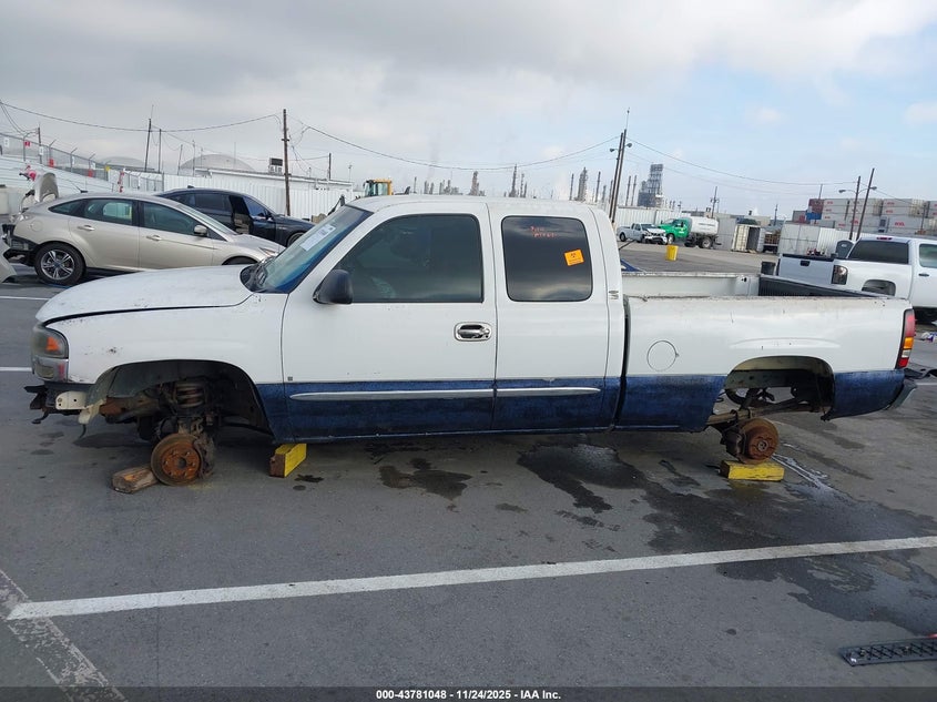 2004 GMC Sierra 1500 Sle VIN: 2GTEC19V841111522 Lot: 43781048