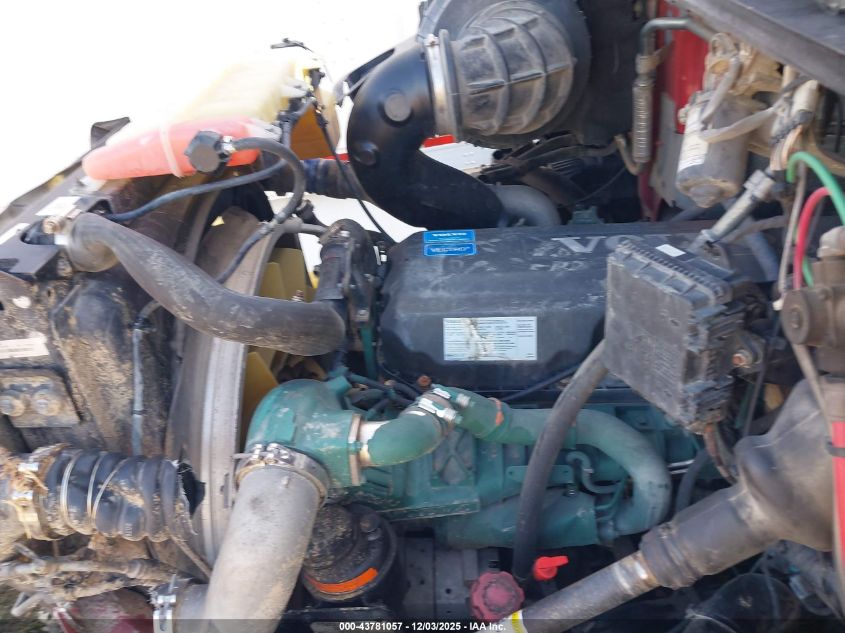 2015 Volvo Vn Vnm VIN: 4V4M19DF0FN181019 Lot: 43781057