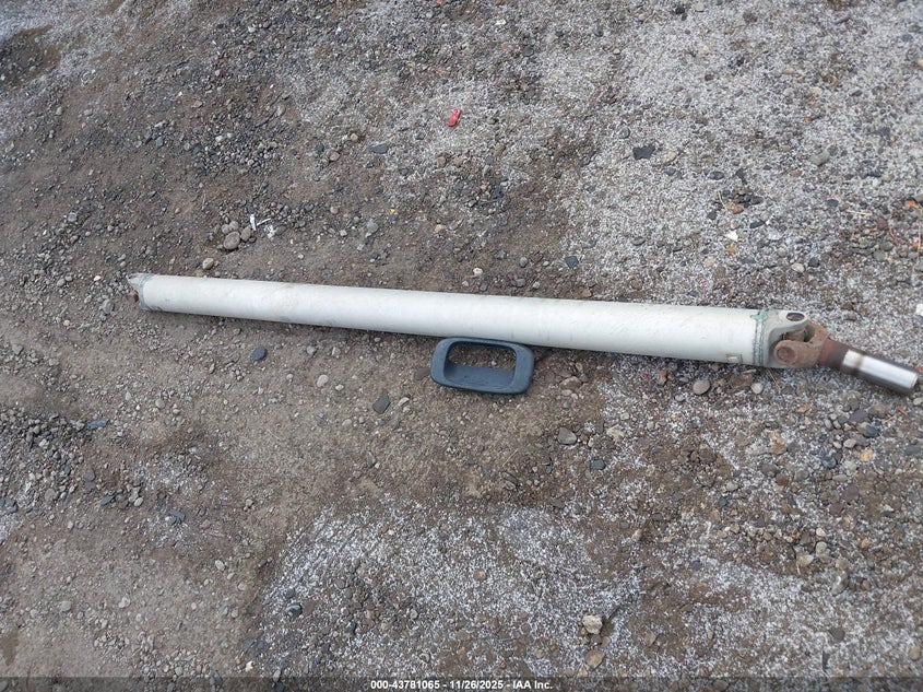 2005 Chevrolet Silverado 1500 Lt VIN: 2GCEK13T051388998 Lot: 43781065