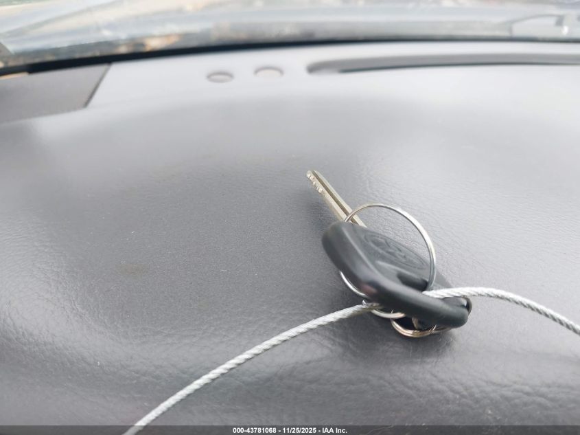 2003 Toyota Camry Le VIN: 4T1BE32K33U224320 Lot: 43781068