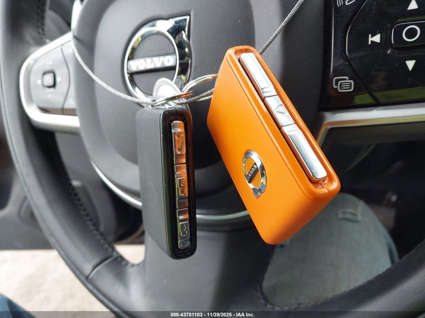 2022 Volvo S60 B5 Inscription VIN: 7JRL12TLXNG160544 Lot: 43781103