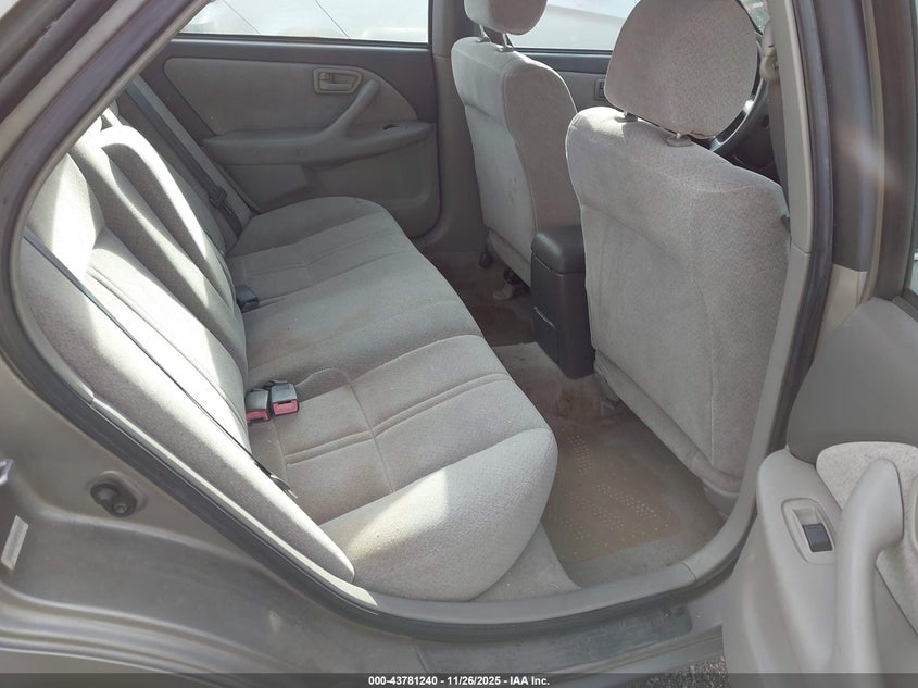 4T1BG22K61U075127 2001 TOYOTA CAMRY photo no. 8
