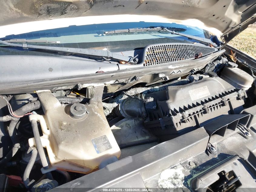 2019 GMC Savana Cutaway Work Van VIN: 1GD07RFP1K1205176 Lot: 43781275