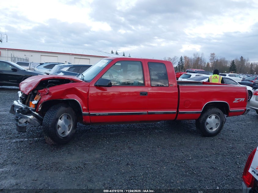 1996 Chevrolet Gmt-400 K1500 VIN: 2GCEK19R1T1196157 Lot: 43781278