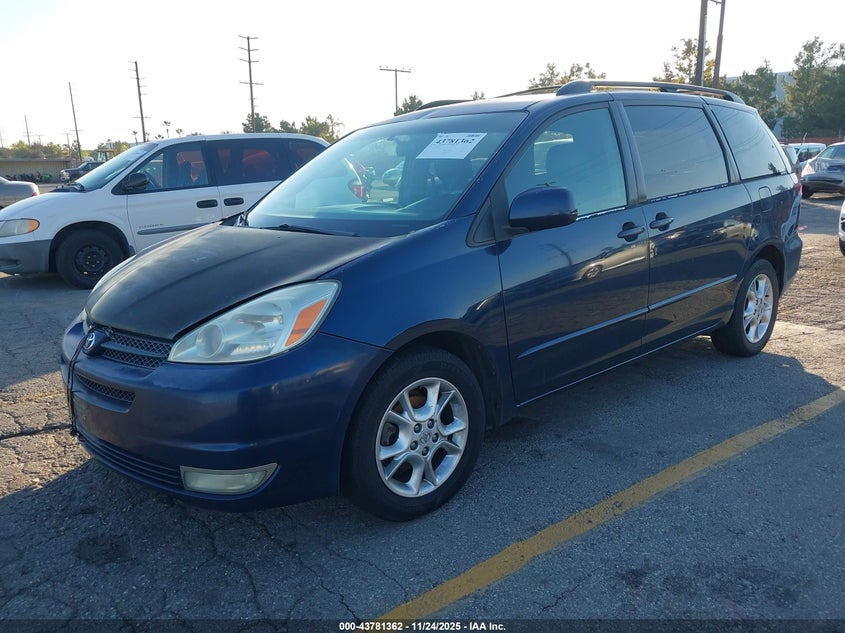 2004 Toyota Sienna