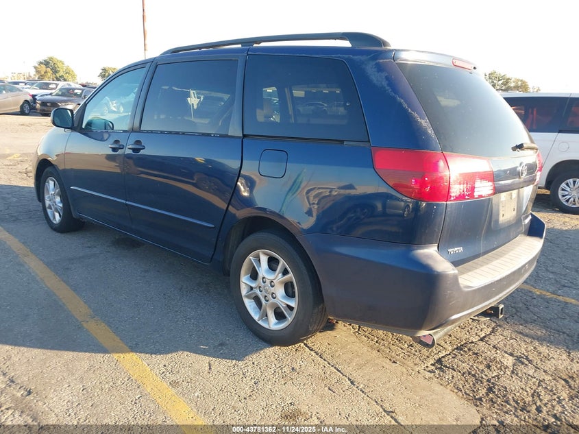 2004 Toyota Sienna