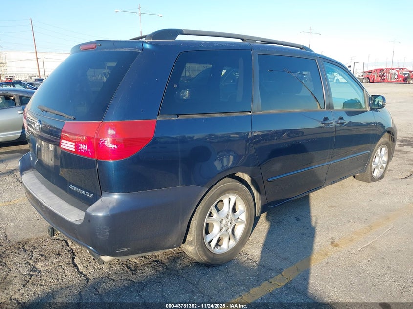 2004 Toyota Sienna