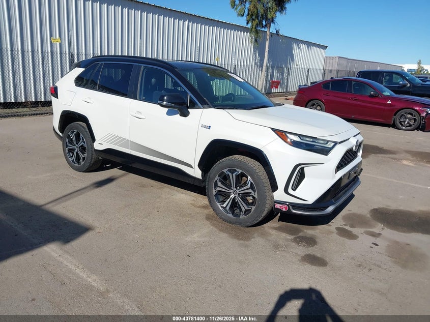 TOYOTA RAV4 XSE
