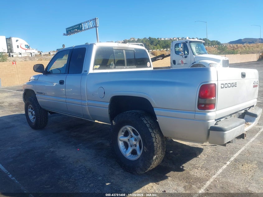 2001 Dodge Ram 1500 St VIN: 3B7HF13Z71G785809 Lot: 43781408