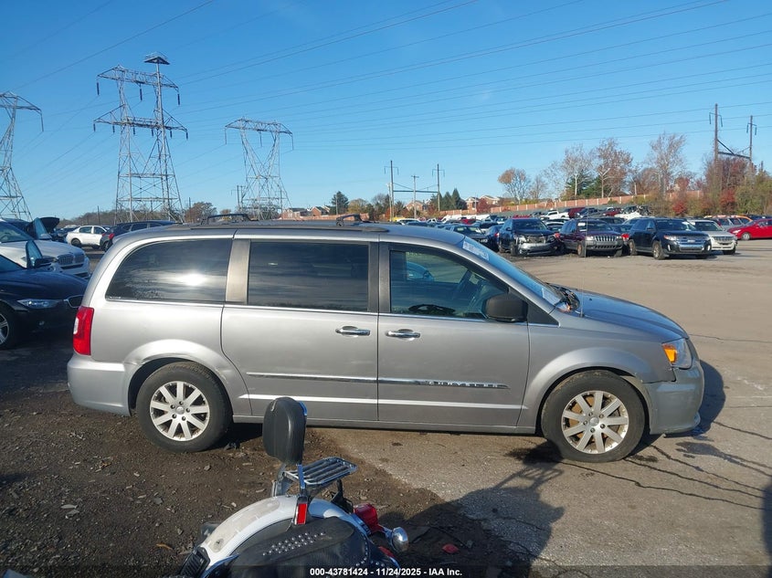 2015 Chrysler Town & Country Touring VIN: 2C4RC1BG7FR698443 Lot: 43781424