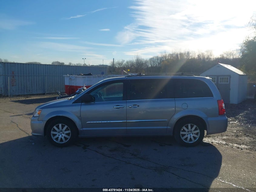 2015 Chrysler Town & Country Touring VIN: 2C4RC1BG7FR698443 Lot: 43781424