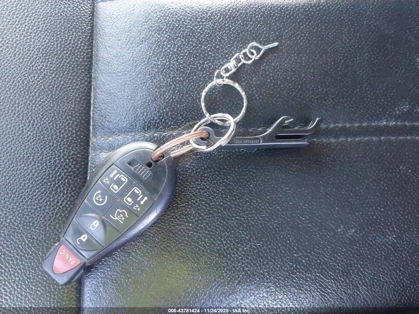 2015 Chrysler Town & Country Touring VIN: 2C4RC1BG7FR698443 Lot: 43781424